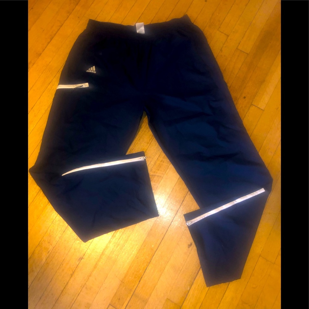 Adidas sweatpants 🔥